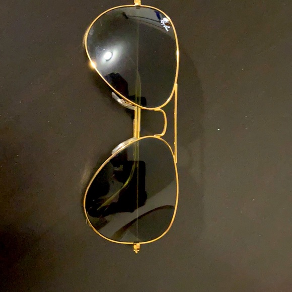Ray-Ban Other - Classic Ray-Ban aviators